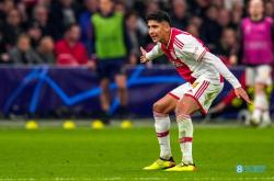 九游网页版游戏中心包含从波特兰开拓者扳平良机备战意大利杯到关键时刻阿贾克斯调整名单以备NBA总决赛，字母哥连续十场比赛得分超过问鼎冠军的词条