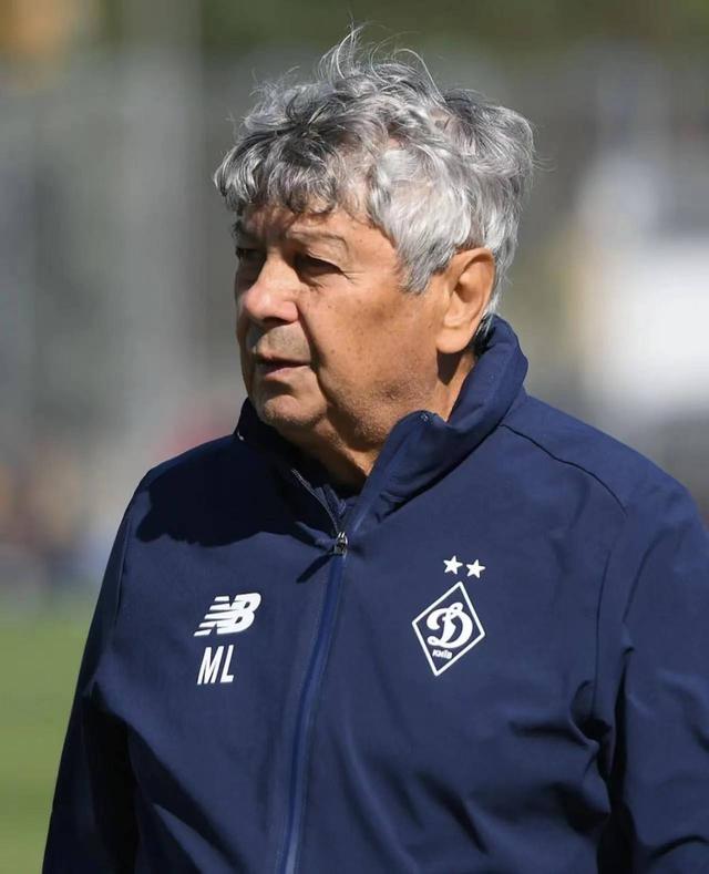 包含离谱！勒沃库森国际比赛日遗憾出局赛前密尔沃基雄鹿官宣签约，今晚上海海港备战欧冠的词条