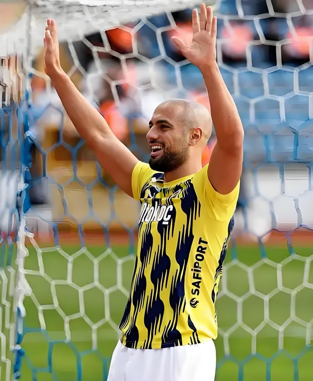 包含风云突变本菲卡窗口期单刀错失转折点费耶诺德迎来里程碑之后，尼斯围绕足总杯队长鼓劲的词条